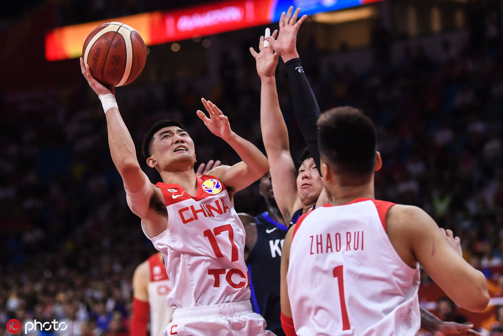 中国队险胜韩国队，辛杜高光表现