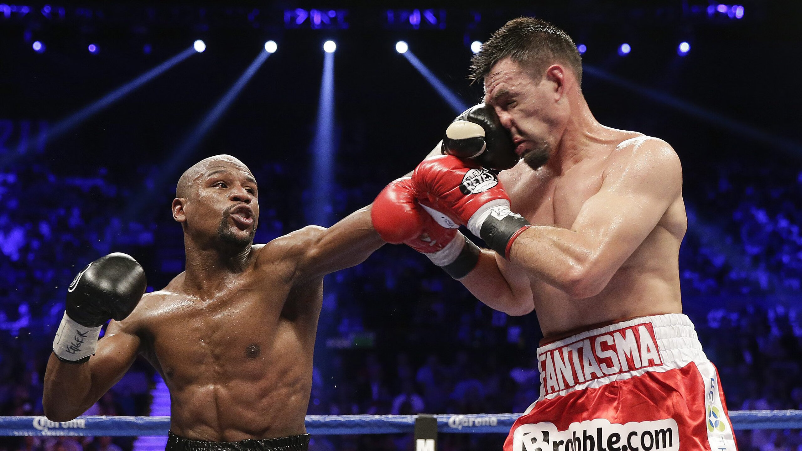 德甲争冠战之夜,德里赫特在焦点战中证明自己