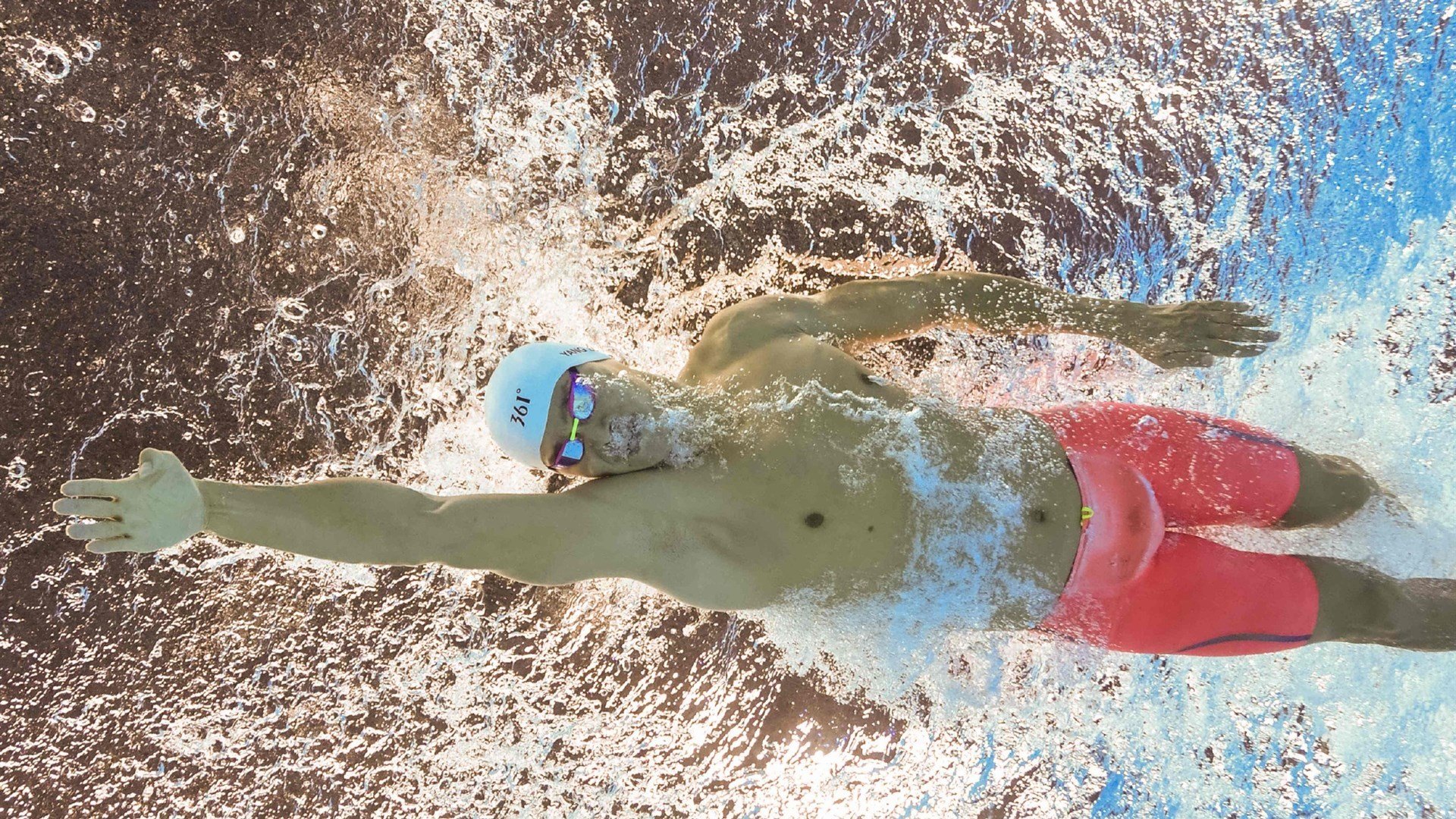 开云下载-地缘棋局与球场风云，美国稳握芬兰，楚阿梅尼西决生死战定乾坤